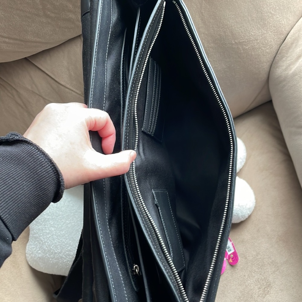 Leather briefcase with compartments - Picture 5 of 13